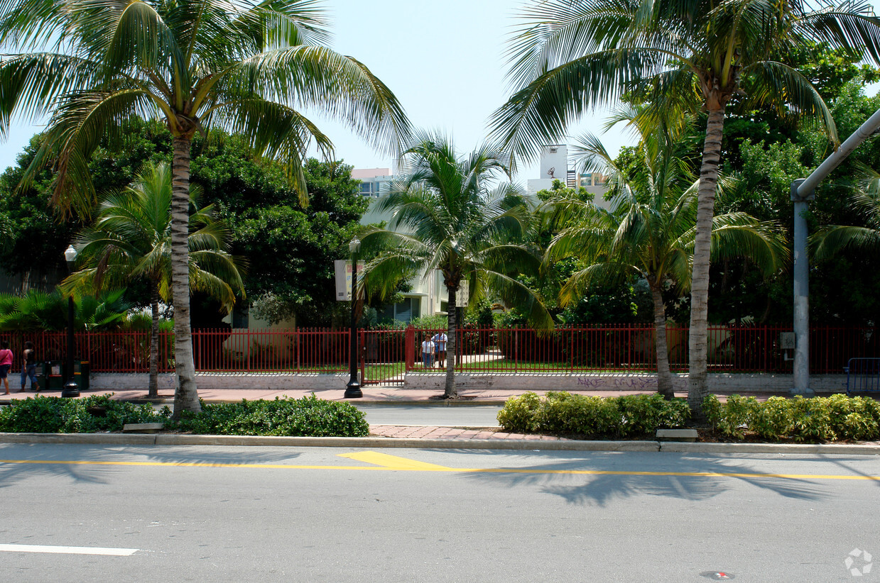 Foto principal - Campton Apartments