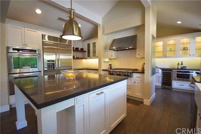 Building Photo - 53 Emerald