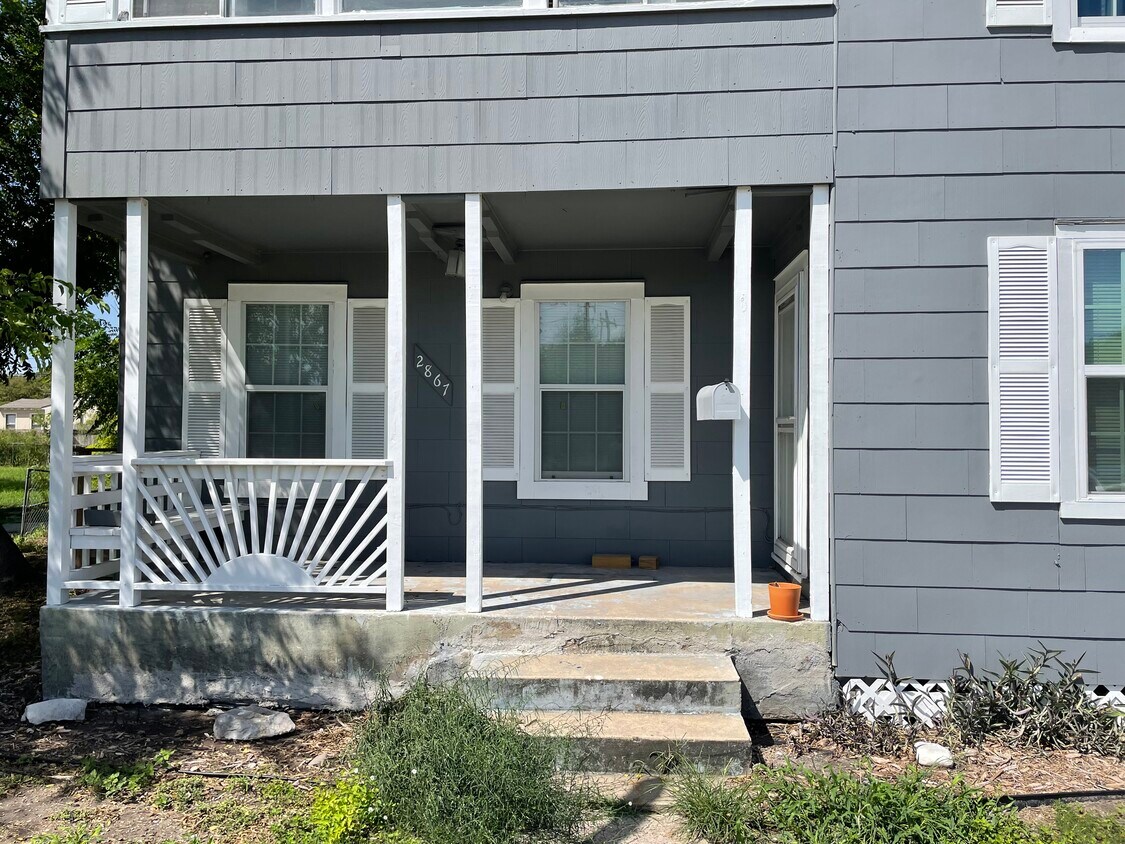 2867 S Staples St, Corpus Christi, TX 78404 Townhome Rentals in