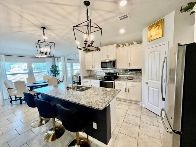 Foto del edificio - 1916 Thorndyke Ln