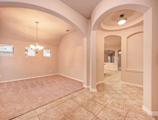 Building Photo - 2468 Millbrook Loop