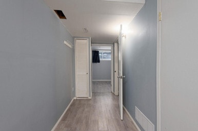 Building Photo - 6106 51 Ave