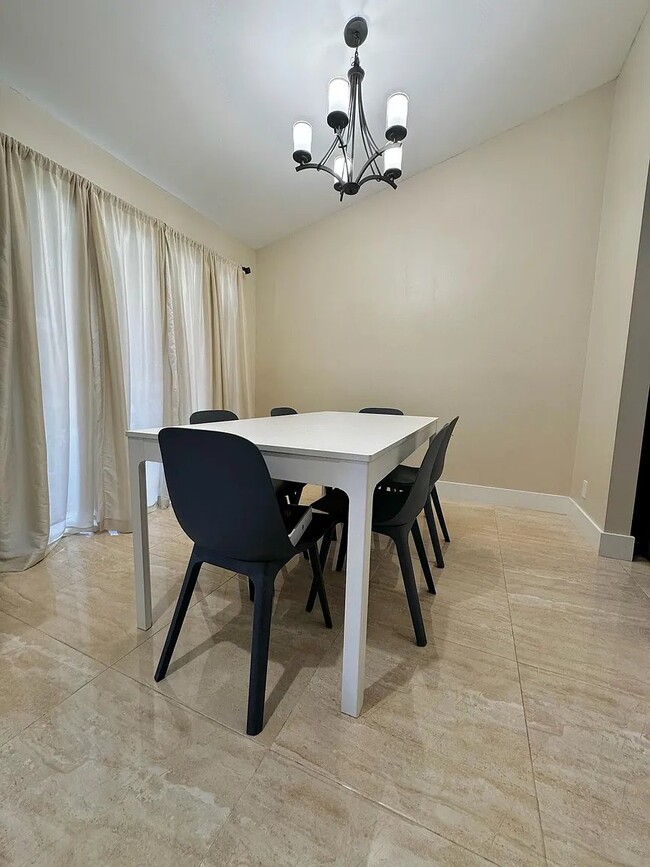 Foto del edificio - 5520 Coach House Cir