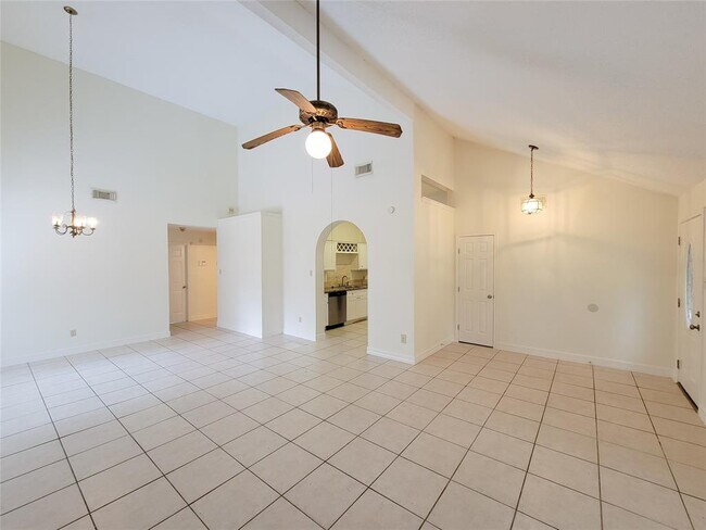 Foto del edificio - 5319 Pine Cliff Dr