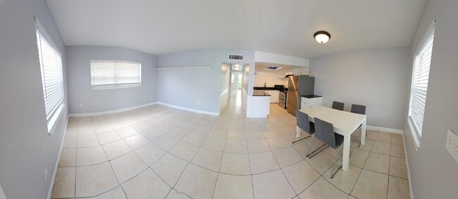 Building Photo - 309 Avanda Ct