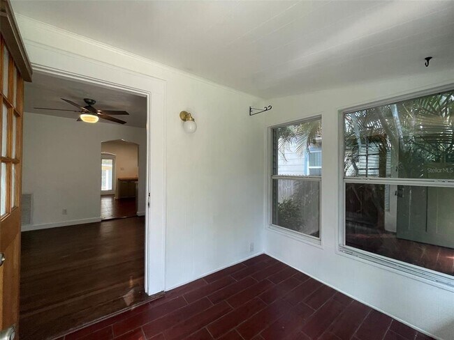 Foto del edificio - 4221 Burlington Ave N