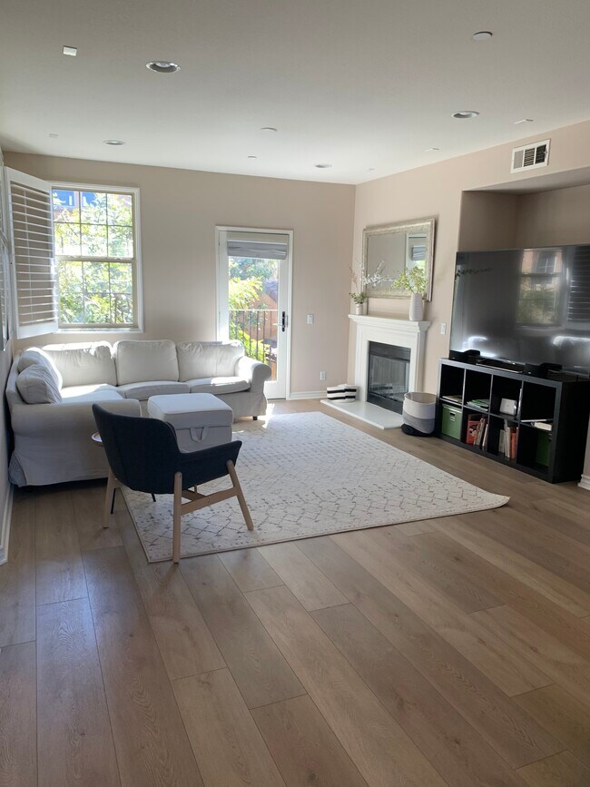 Photo - 128 Full Moon Apartment