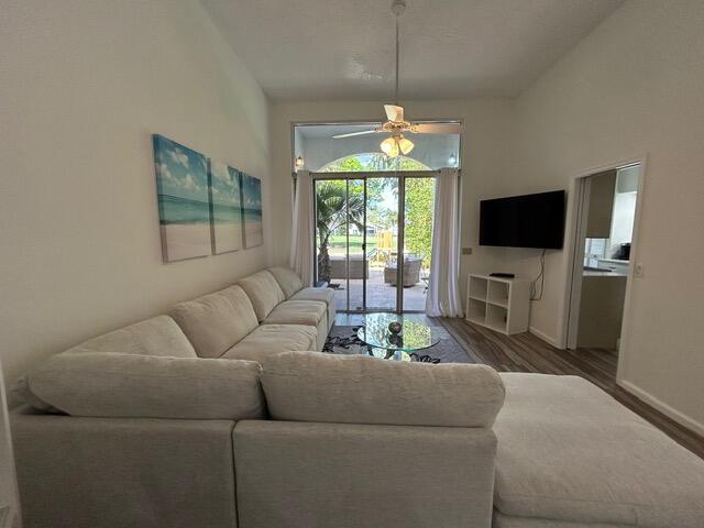 Foto del edificio - 2225 NW 53rd St