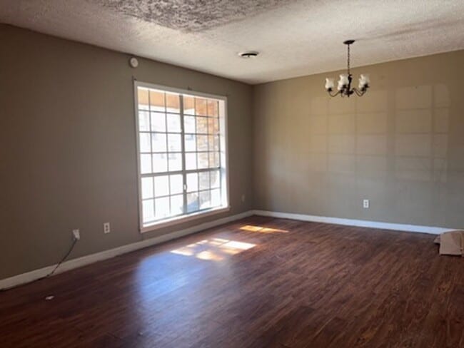 Foto del edificio - 1706 Dorgan St