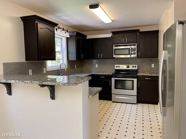 Building Photo - 3 br, 2 bath House - 3229 Backridge Road