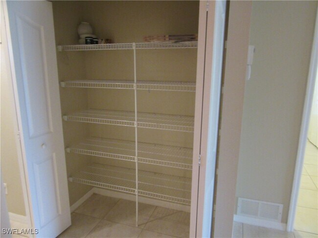 Foto del edificio - 271 SW 4th St