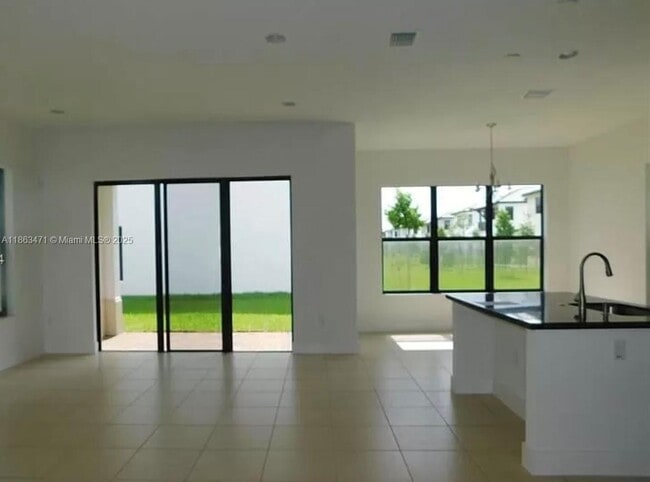 Foto del edificio - 9861 W 34th Ave