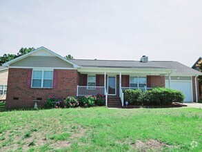 Building Photo - 1049 Alexwood Dr