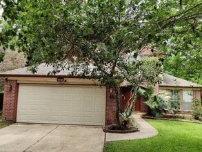 Building Photo - 101 Yewleaf Dr