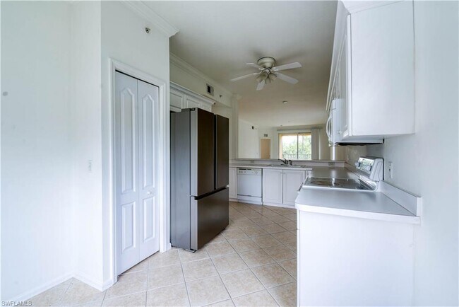 Building Photo - 8451 Kingbird Loop