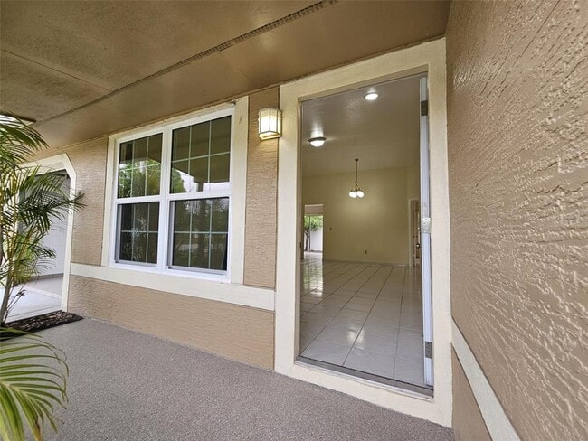 Building Photo - 1202 Regal Ridge Dr