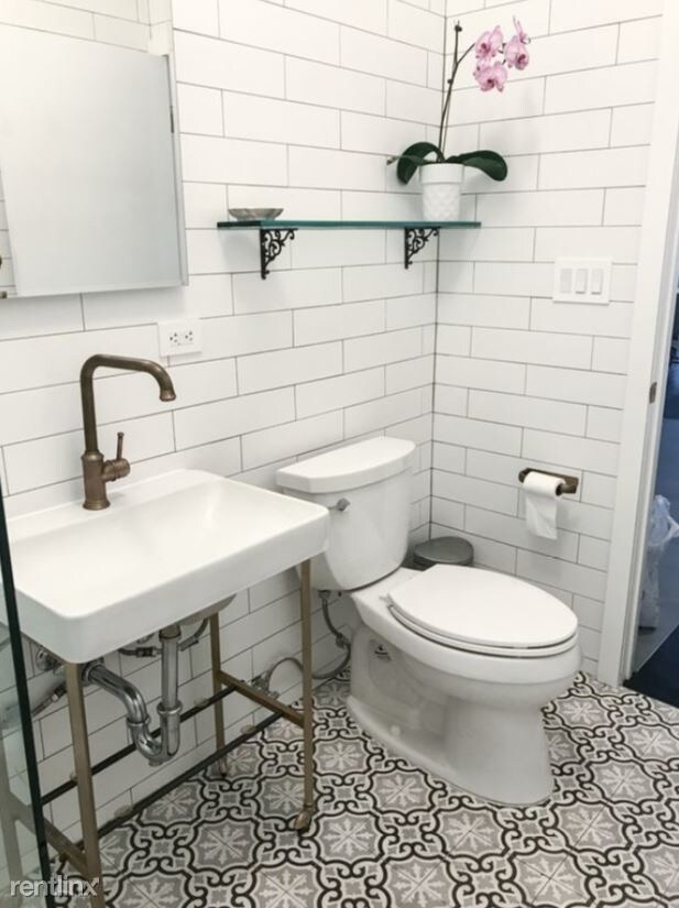 Building Photo - 1 br, 1 bath Apartment - 17 Orchard St