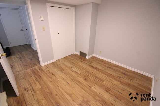 Building Photo - 96 Melvin Ave