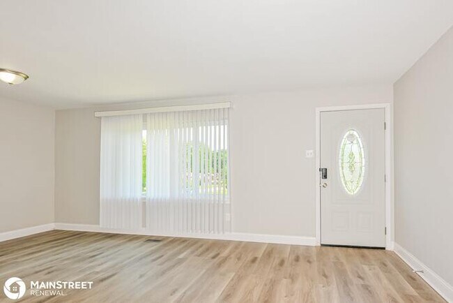 Foto del edificio - 8863 GRANADA PL, ST LOUIS, MO 63136