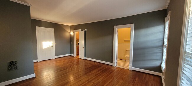 Living Room - 463 W Gray St