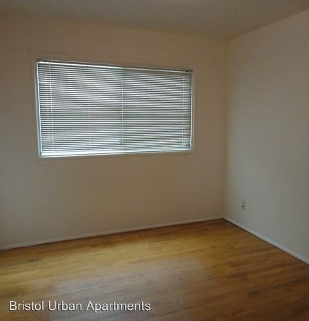Building Photo - 3020 SE Waverleigh Blvd