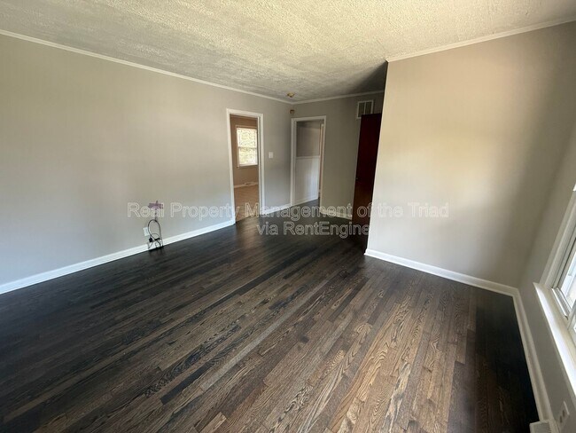 Building Photo - 2700 Brightwood Ct