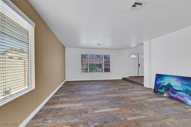 Foto del edificio - 815 Stillwater Ln