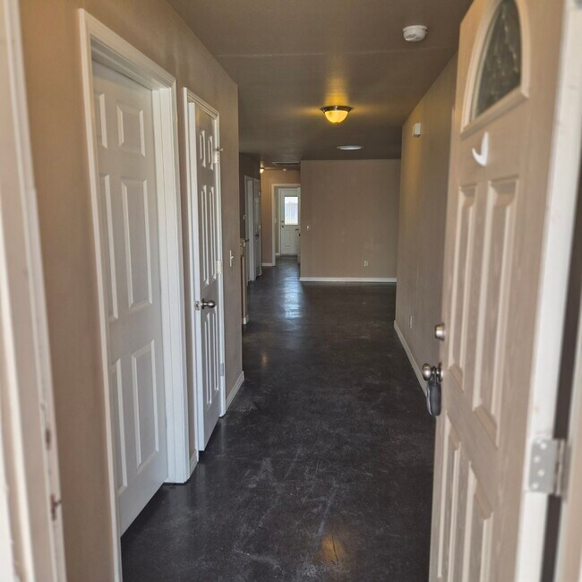 Foto del edificio - 2709 Steves Way