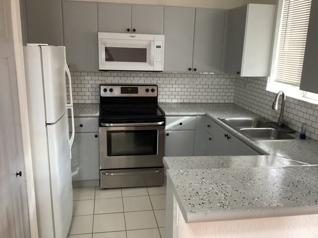 Foto del edificio - 2736 SE 15th Rd
