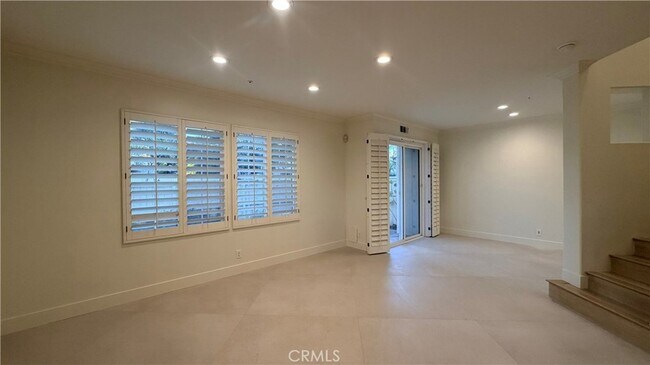 Foto del edificio - 449 Ridgeway