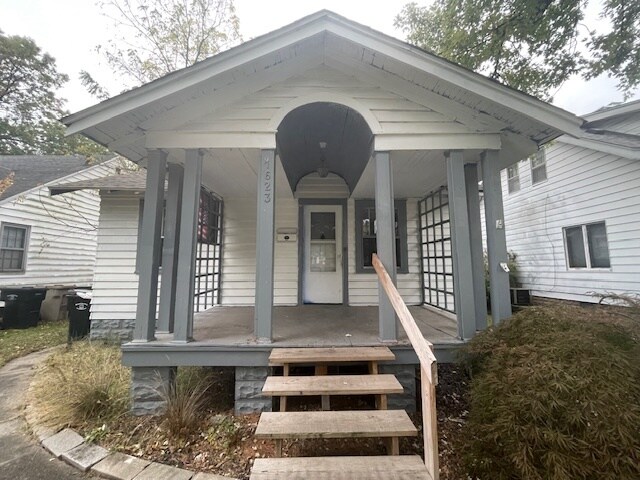 Foto principal - 1623 College St