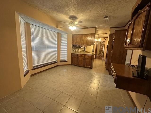 Foto del edificio - 5731 Trenton Ave