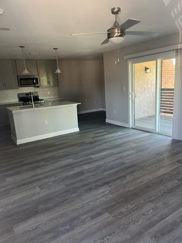 Foto principal - 1500 S Jupiter Rd