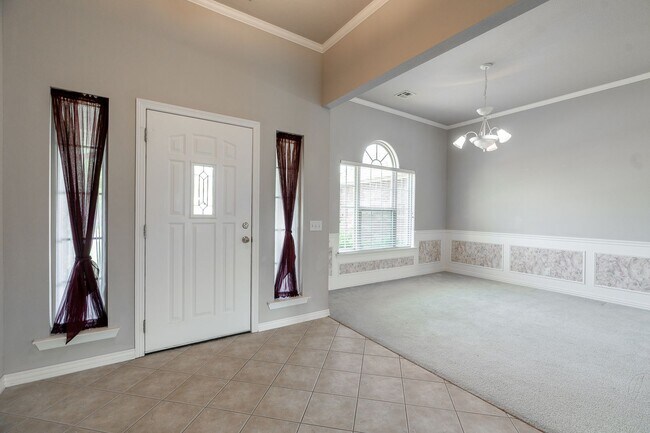 Foto del edificio - Beautiful 3-bedroom 2 bath Home in Springd...