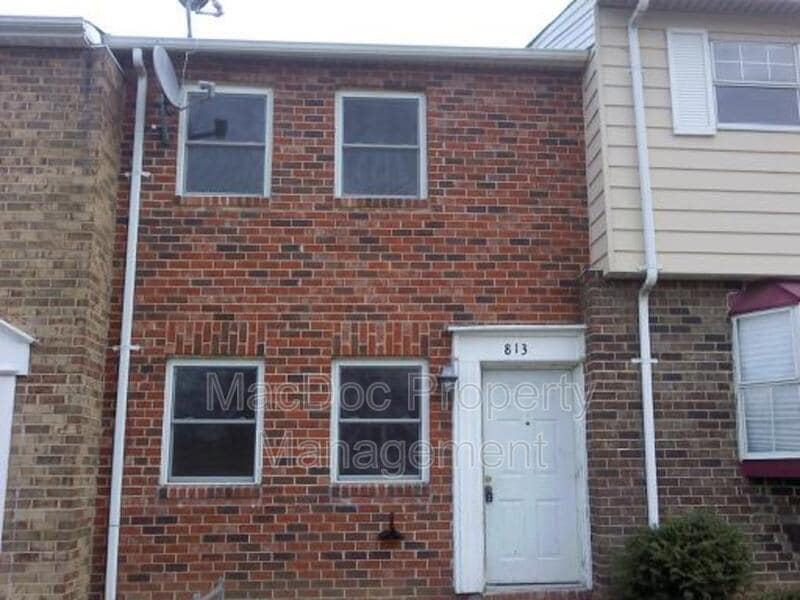 Primary Photo - 813 Sledgehammer Dr