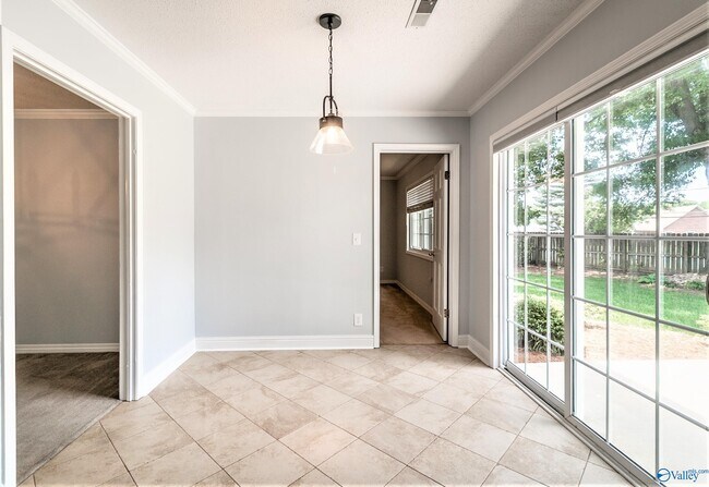 Building Photo - 1201 Aldridge Dr SE