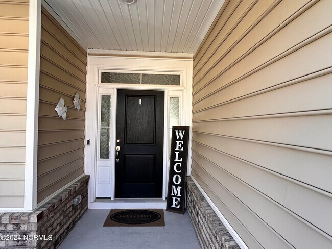 Building Photo - 167 Barwick Dr NW