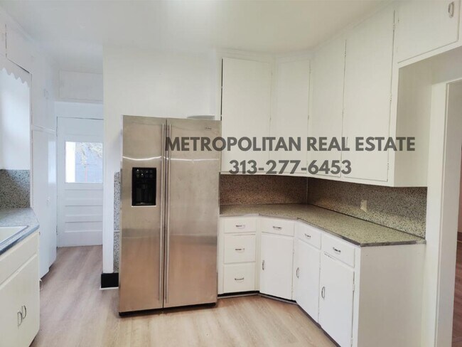 Foto del edificio - 22340 Park St