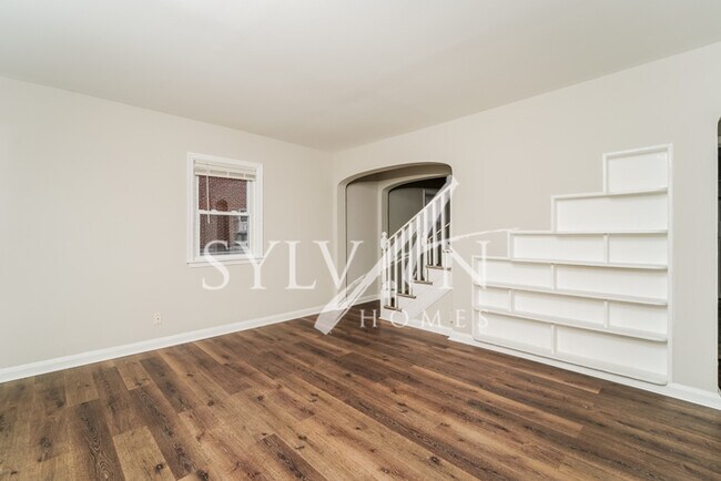 Building Photo - Enjoy living the good life in this 4 bedro...