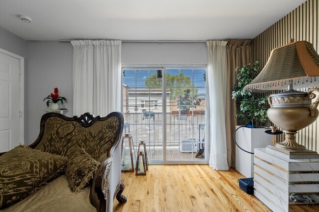 Foto del edificio - 587 70th St