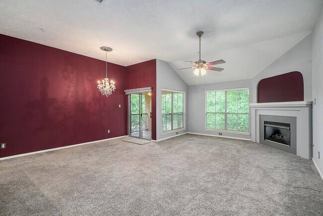 Building Photo - 8051 Bay Branch Dr