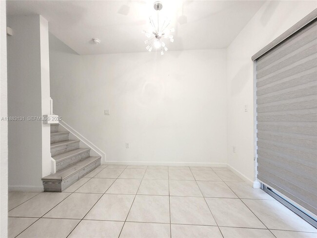 Foto del edificio - 541 NE 4th Ln