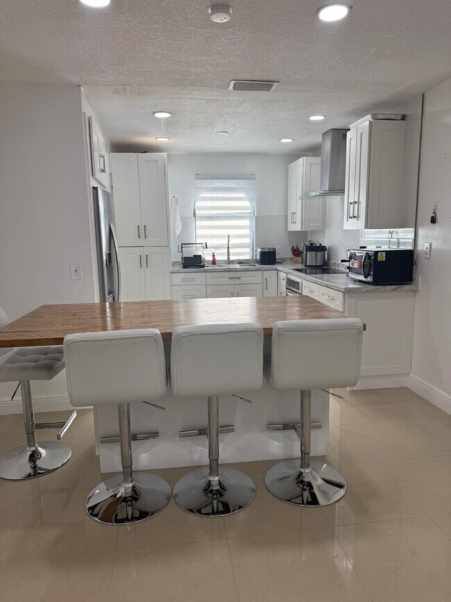Foto del edificio - 777 SW 4th St
