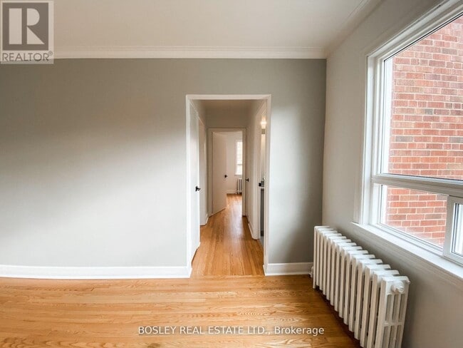 Photo du bâtiment - 14 Wadsworth Blvd