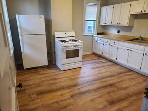 Building Photo - 344 Faneuil St