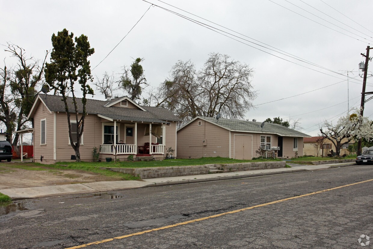 Primary Photo - 160-170 Montana Ave