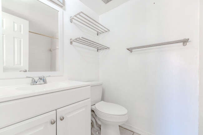 Foto del edificio - 1515 Huntington Ln