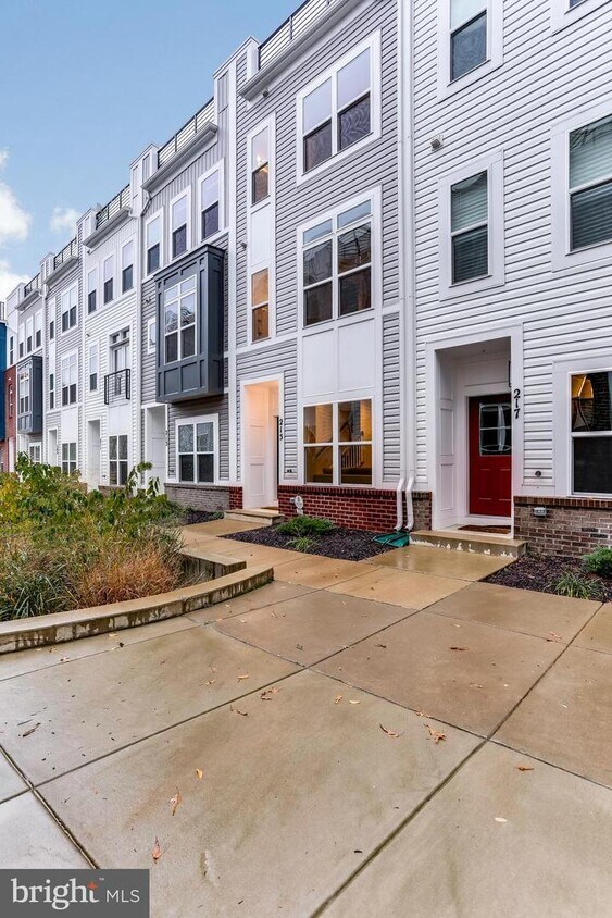 215 Wesley Brown Ln, Annapolis, MD 21401 Townhome Rentals in