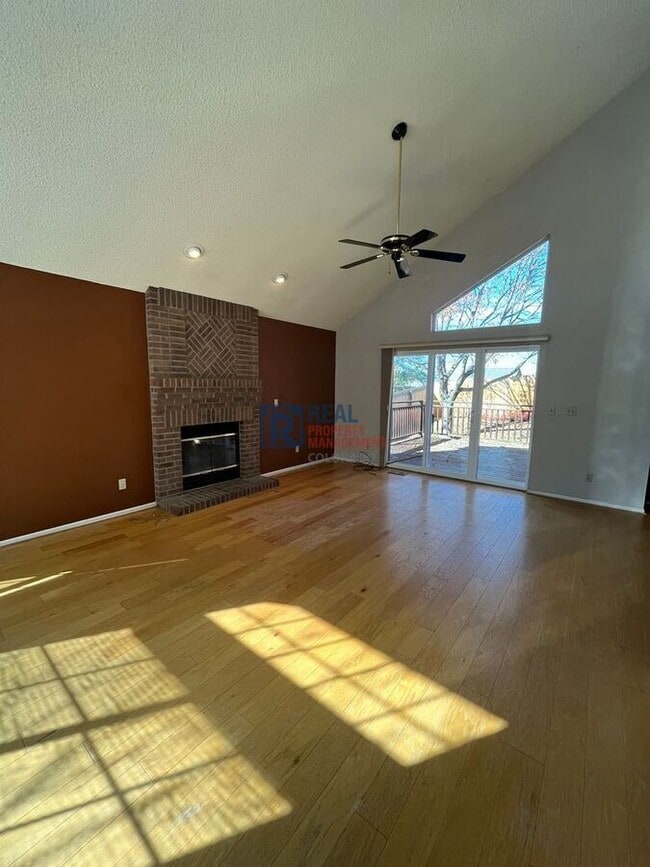 Photo - 8179 Westside St House