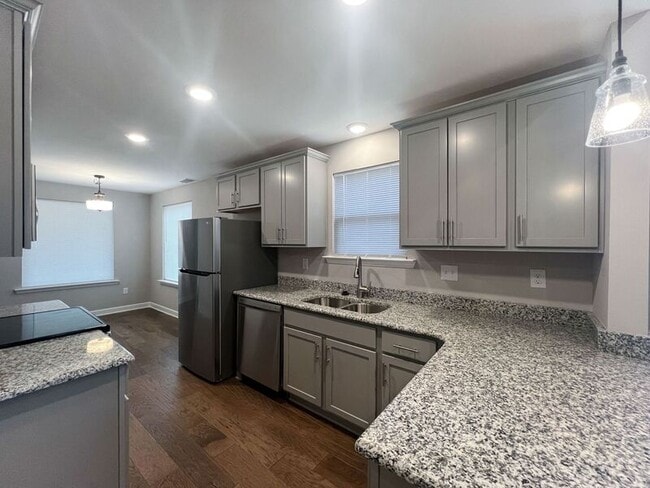 Building Photo - 4886 Reunion Bnd